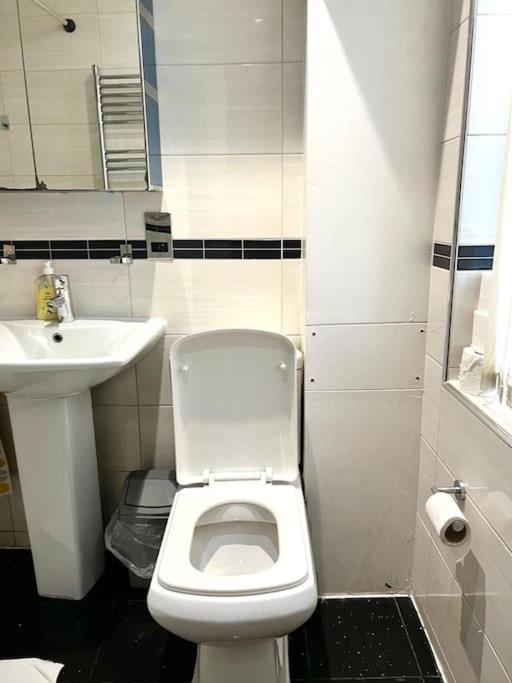 Comfortable Studio Flat Near Central Лондон Екстер'єр фото